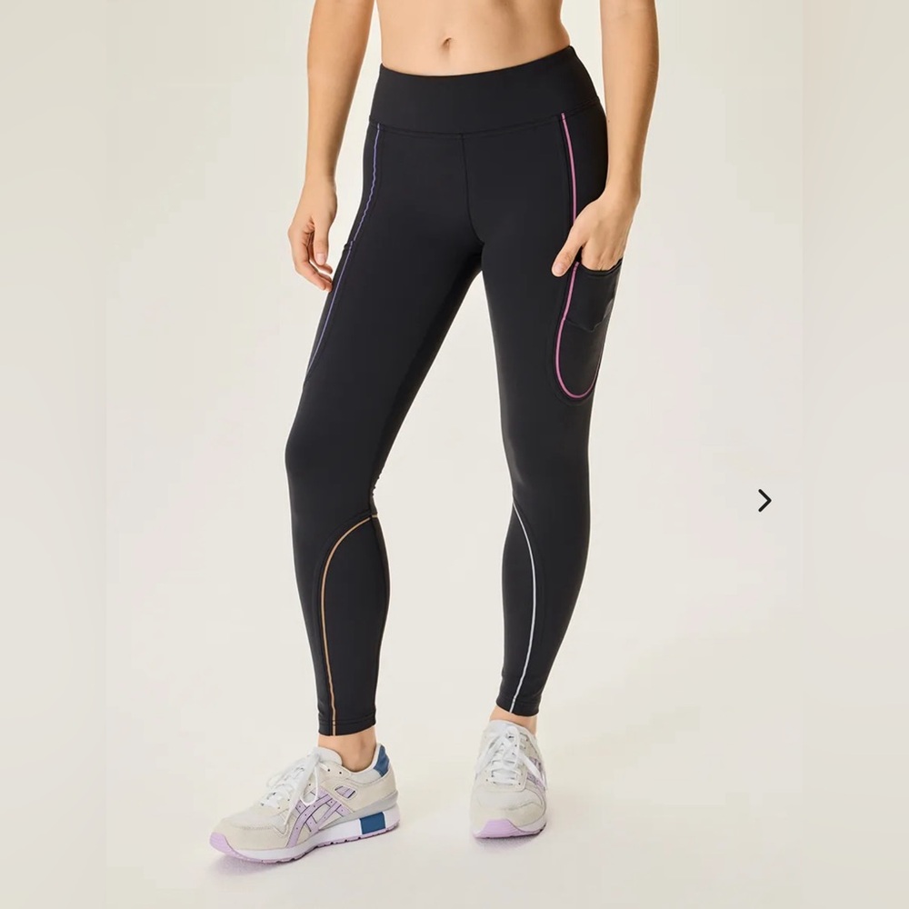 Outdoor Voices FrostKnit 7/8 Legging - Black Rainbow Reflective